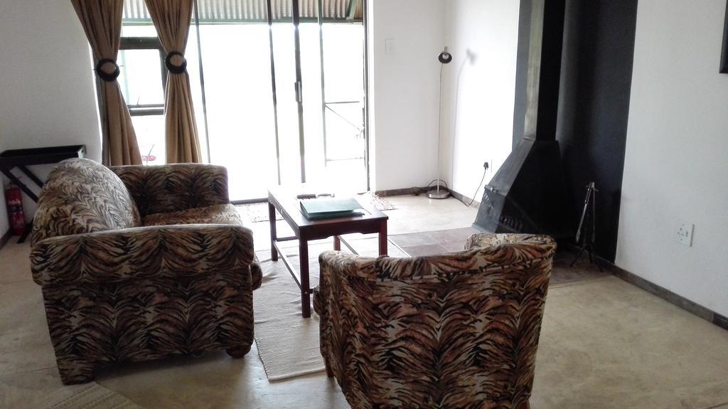 Pumula Guest Farm Villa เฟอรีส์เบิร์ก ภายนอก รูปภาพ