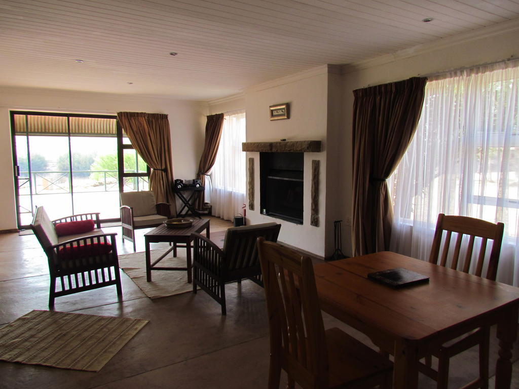 Pumula Guest Farm Villa เฟอรีส์เบิร์ก ภายนอก รูปภาพ
