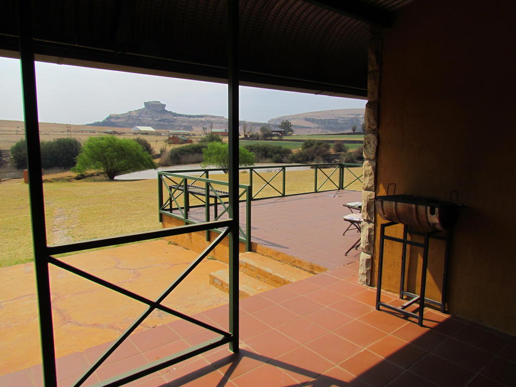 Pumula Guest Farm Villa เฟอรีส์เบิร์ก ภายนอก รูปภาพ